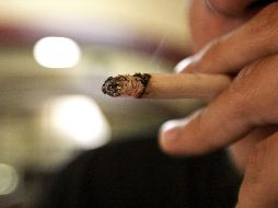 De acuerdo con cifras del IMSS Jalisco, más de cuatro mil personas son atendidas por cáncer de cabeza, cara y cuello de manera anual, luego de estar expuestos de manera constante al humo del tabaco o vapores tóxicos. EL INFORMADOR / ARCHIVO