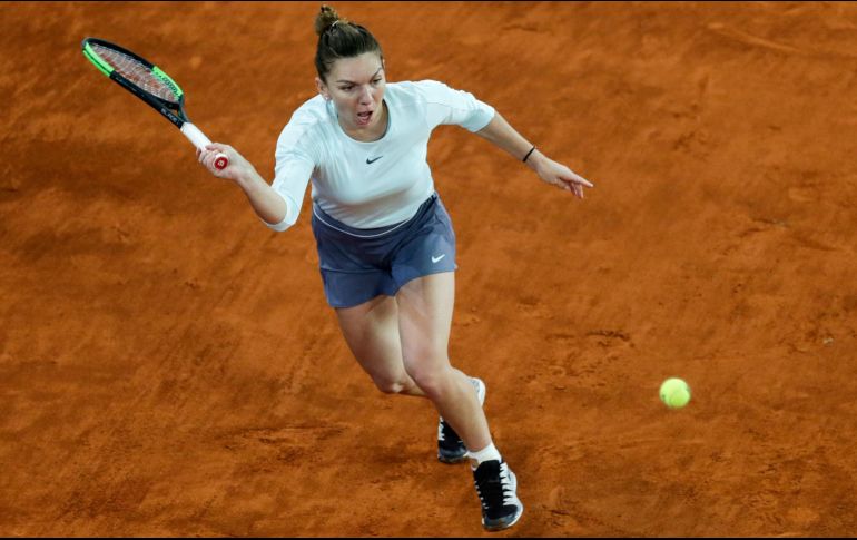 Halep, ganadora del Masters en 2016 y 2017, no dio ninguna opción a su rival, de la que se deshizo en apenas 44 minutos. AP / A. Comas