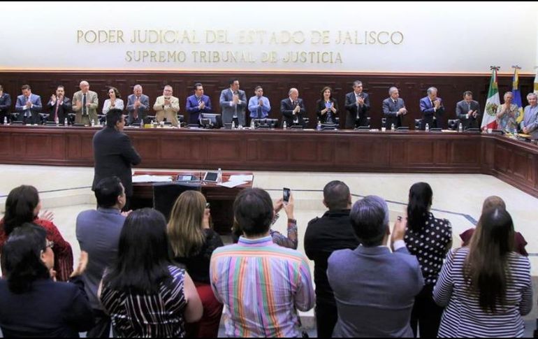 El haber de retiro consiste en entregar el monto equivalente al sueldo de un año, más 14 días de salario por cada año de trabajo. EL INFORMADOR/Archivo