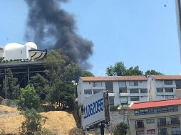 Usuarios de redes sociales han compartido videos e imágenes de la columna de humo. TWITTER / @lauraes48699074