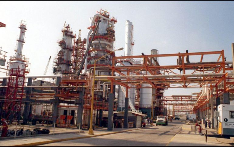 La agencia deja a la empresa mexicana con perspectiva negativa en su calificación. NTX / ARCHIVO