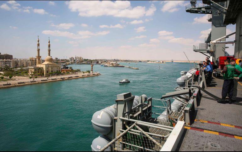 Tanto el USS Arlington como los misiles fueron solicitados por las tropas desplegadas en Oriente Medio a principios de semana. AFP