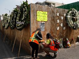 Tras el derrumbe del edificio murieron 19 menores de edad y siete adultos. AP/E. Verdugo