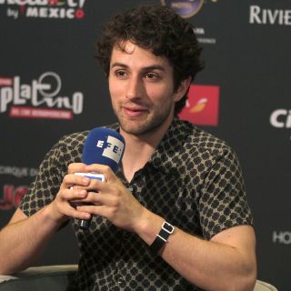 Darío Yazbek pide que la bisexualidad deje de ser "controversial" en televisión