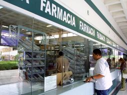 Germán Martínez Cázares, director del IMSS, aseguró que incluso se podría apoyar a otras instituciones del sector salud con las medicinas. EL INFORMADOR/ARCHIVO