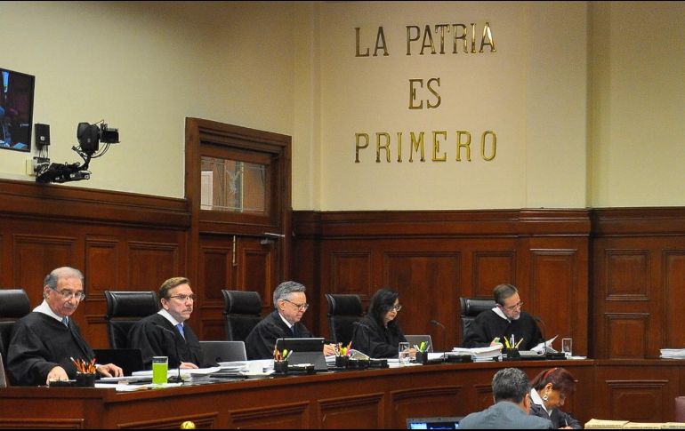 Ministros analizan la Ley de Remuneraciones en la sesión del pleno de la SCJN en Ciudad de México. NTX/A. Guzmán