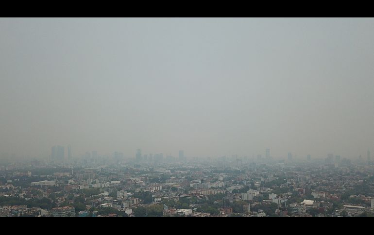 La SEP emitió este lunes sus propias recomendaciones, entre ellas eliminar cualquier actividad al aire libre en la zona metropolitana. EFE/M. Hartz