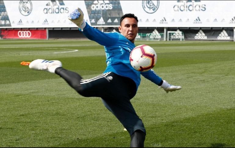 El arquero tico, elegido mejor portero de la temporada 2017/2018 por la UEFA, comenzó su carrera a la sombra del mítico Iker Casillas. TWITTER / @NavasKeylor