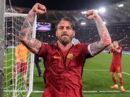 En su experiencia romanista De Rossi ganó dos veces la Copa Italia, en 2007 y 2008, y una Supercopa Italia, en 2007, con diana decisiva al Inter de Milán incluida. TWITTER / @ASRomaEspanol