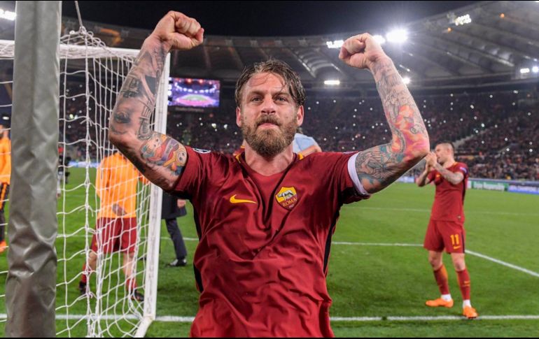 En su experiencia romanista De Rossi ganó dos veces la Copa Italia, en 2007 y 2008, y una Supercopa Italia, en 2007, con diana decisiva al Inter de Milán incluida. TWITTER / @ASRomaEspanol