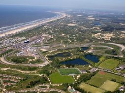 No queda claro aún dónde quedará la carrera en el apretado calendario del campeonato, pero los organizadores indicaron el GP de Holanda se correrá por lo menos hasta 2022. TWITTER / @F1