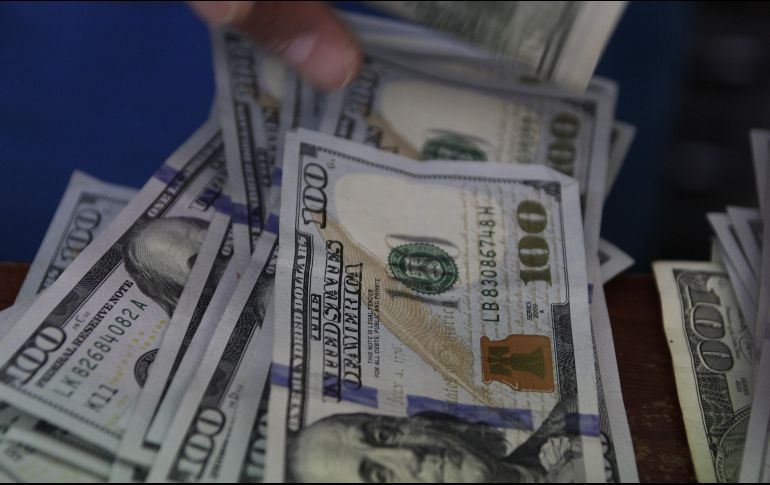 La moneda se compró en un precio mínimo de 18.05 pesos. EL INFORMADOR/ARCHIVO