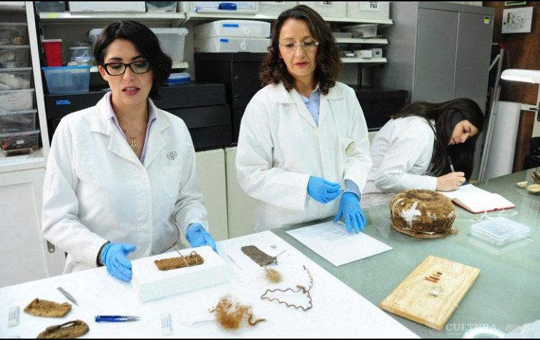 Las cinco sandalias tienen medidas que van de los siete a los 16 centímetros de largo. TWITTER/INAHmx