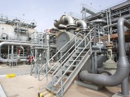 En México se tiene amplia experiencia y sensibilidad sobre la importancia del seguro en el sector energético, que incluye las coberturas petroleras que paga la Secretaría de Hacienda. AFP