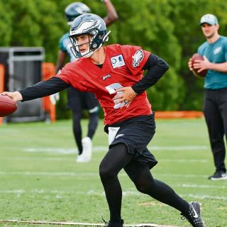 Filadelfia corta al mexicano Luis Pérez