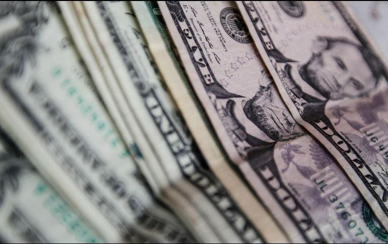 De acuerdo con Banco Base, el tipo de cambio cotiza entre 18.95 y 19.15 pesos por dólar. EL INFORMADOR / ARCHIVO