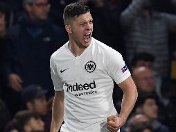 El delantero serbio de 21 años y gran sensación de la temporada en la Bundesliga, se habría comprometido para las cinco próximas campañas. EFE / ARCHIVO