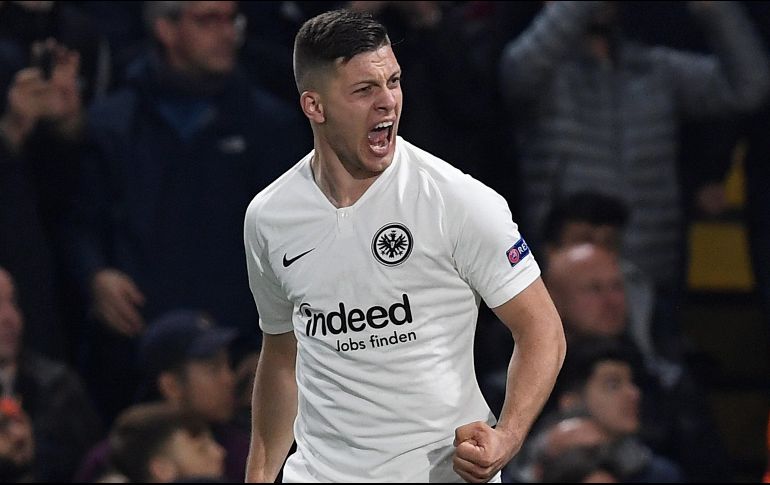 El delantero serbio de 21 años y gran sensación de la temporada en la Bundesliga, se habría comprometido para las cinco próximas campañas. EFE / ARCHIVO