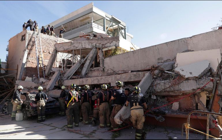 Argumentan que Mónica García sí tuvo responsabilidad en la tragedia al autorizar la construcción de un cuarto piso en la escuela. SUN/ARCHIVO