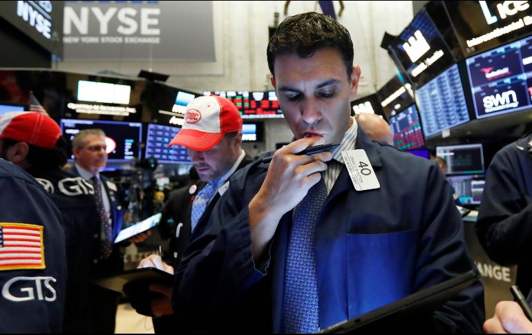 El NYSE Composite se ubica en 12 mil 645.57 unidades, es decir, 92.79 puntos menos.  AP / R. Drew