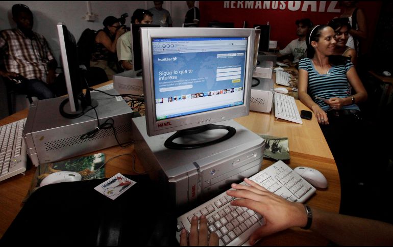 En el caso de banda ancha fija (BAF), México sumó 18 millones 478 mil 88 accesos a diciembre de 2018. AP/ ARCHIVO