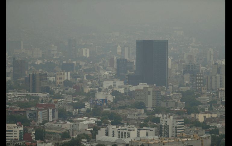 Las postales que “heredó” la contingencia ambiental atmosférica extraordinaria fueron así: con tonos grises que nublaron la megalópolis durante días. EL UNIVERSAL