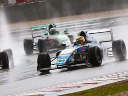 Sebastián Álvarez tuvo un fin de semana destacado en tierras británicas. @alvarezseb94