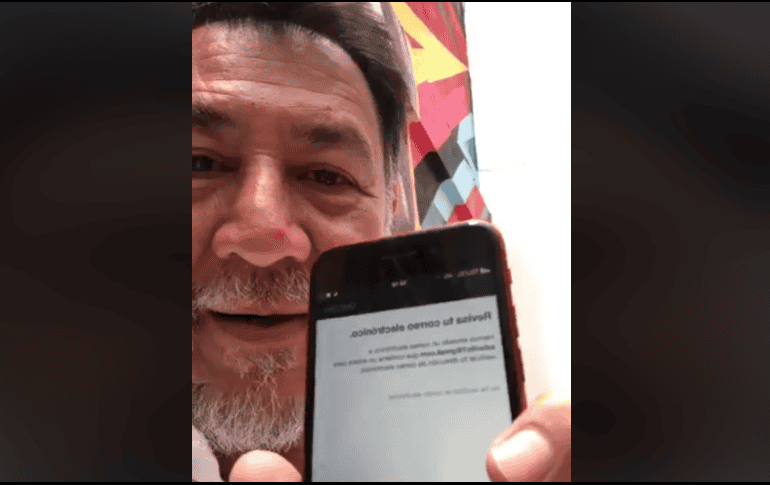 Este lunes por la mañana, Fernández Noroña acudió a reclamar la desactivación de la cuenta a la sede de la empresa. FACEBOOK / Gerardo Fernández Noroña