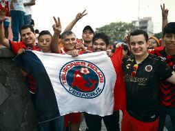 La afición de los Tiburones Rojos mantiene su plaza de Primera División, en donde hace mucho tiempo no tienen motivos para festejar. MEXSPORT