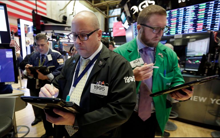El NYSE Composite, por su parte, avanza 67.87 puntos (0.54 por ciento) y se colocaba en 12 mil 684.77 enteros. AP / ARCHIVO