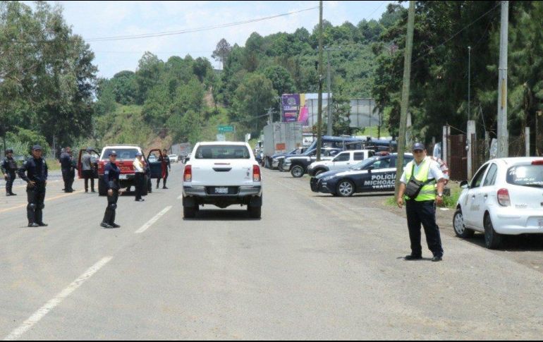 Las autoridades localizaron en el lugar armas de uso exclusivo del Ejército, como cargadores y cartuchos. TWITTER / @Estenografo1