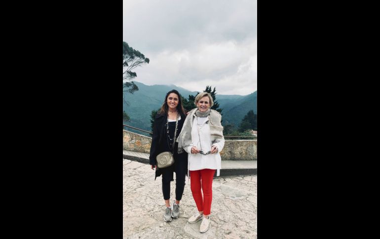 Luzma y su nieta en Sudamérica.