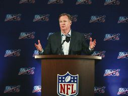 Roger Goodell y los dueños de los equipos  quieren precisar qué se puede revisar y qué no. AP / B. Anderson