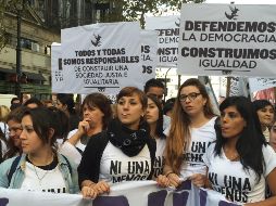 Desde esa primera movilización, que se convirtió en una cita anual en ciudades del mundo, en Argentina se ha producido un asesinato de mujer cada 30 horas. NOTIMEX/Archivo