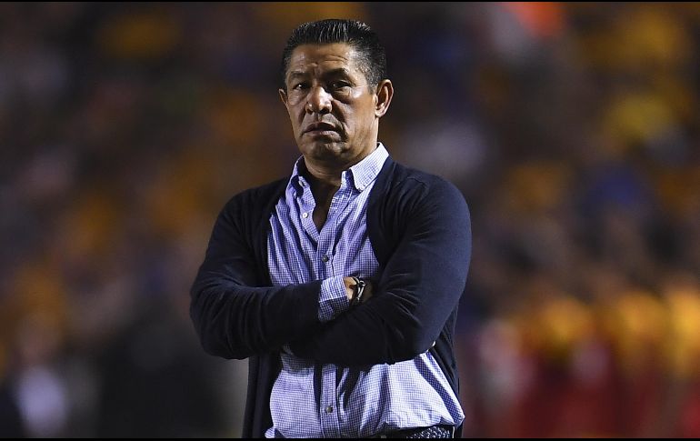 ''En casa vamos a jugar con nuestro estilo, sacar el pecho y el coraje, para dar un gran juego el domingo'', dijo el entrenador Esmeralda. MEXSPORT / O. Aguilar