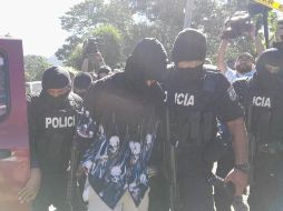 El Gobierno responsabiliza a las pandillas Mara Salvatrucha (MS13), Barrio 18 y otras minoritarias de los altos índices de homicidios. TWITTER / @CNoticiassv