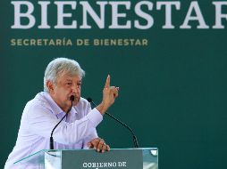 López Obrador rechazó que el avión en el que viajó Josefa González-Blanco Ortiz-Mena haya sido detenido por orden presidencial. NTX/F. Estrada