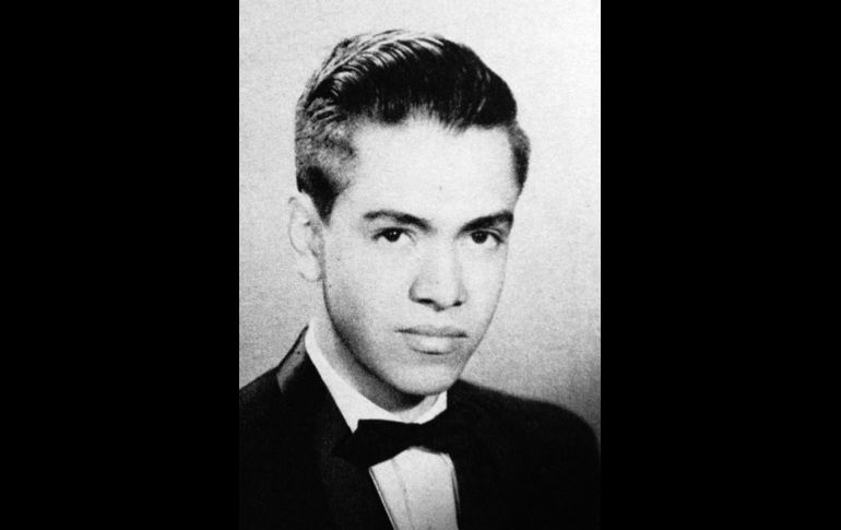 En el “Cervantes” destacaba ya desde muy joven Fernando Albarrán Gutiérrez, gran cazador de fieras y de bellezas. Su casona en Chapalita una de las más espectaculares, lamentablemente desaparecida en épocas recientes. Aquí lo vemos en su foto de graduación en 1959. CORTESÍA / F. Partida