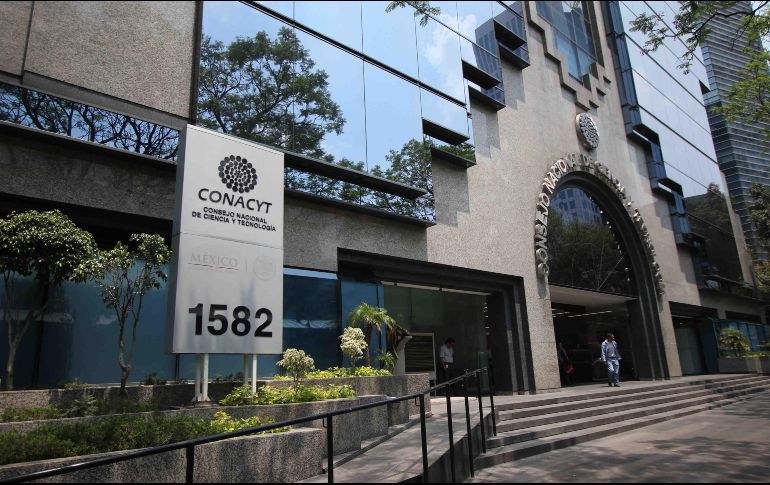 Mientras en el edificio de Conacyt en Ciudad de México se ofrece un servicio de comedor institucional que cuenta con chef privado, saloneros y hasta un nutriólogo, algunos Centros Públicos de Investigación batallan por conseguir recursos para liquidar servicios elementales. SUN/C. Mejía