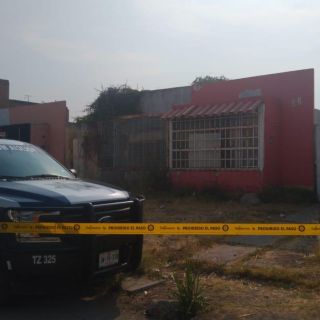 Localizan a un hombre muerto dentro de su casa, en Tlajomulco