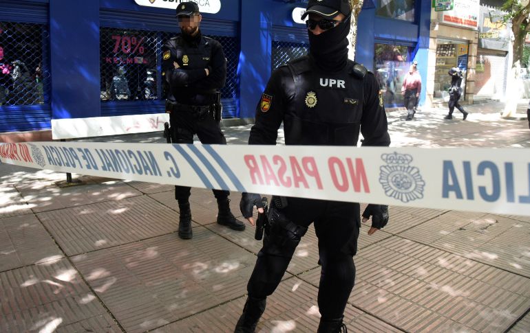 Dos de los detenidos juegan en equipos de primera división, aunque parecía que ninguno de los equipos más importantes de la categoría estaría implicado. EFE / J. Blasco