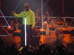 El colombiano cautivó a ocho mil con música y coreografía. EL INFORMADOR/G. Gallo