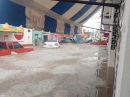 La tromba registrada la víspera, dejó inundaciones en Matehuala y arrastró al menos 300 vehículos, informó Protección Civil del estado. TWITTER / @PC_SLP