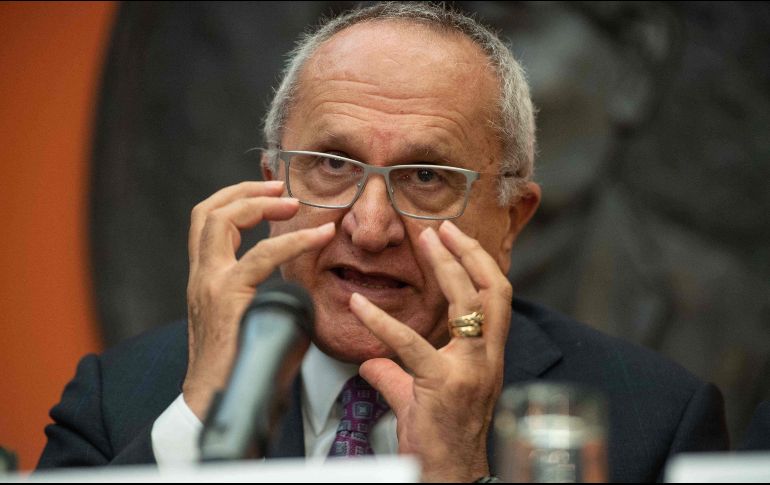 Jesús Seade anuncia en redes sociales su partida a Estados Unidos para unirse a las conversaciones. AFP/ARCHIVO