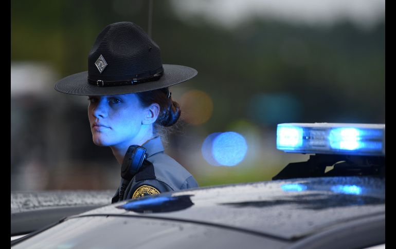 Las autoridades han dicho que el agresor abrió fuego con una pistola en el edificio municipal el viernes por la tarde, matando a 12 personas. AFP/ E. Baratad