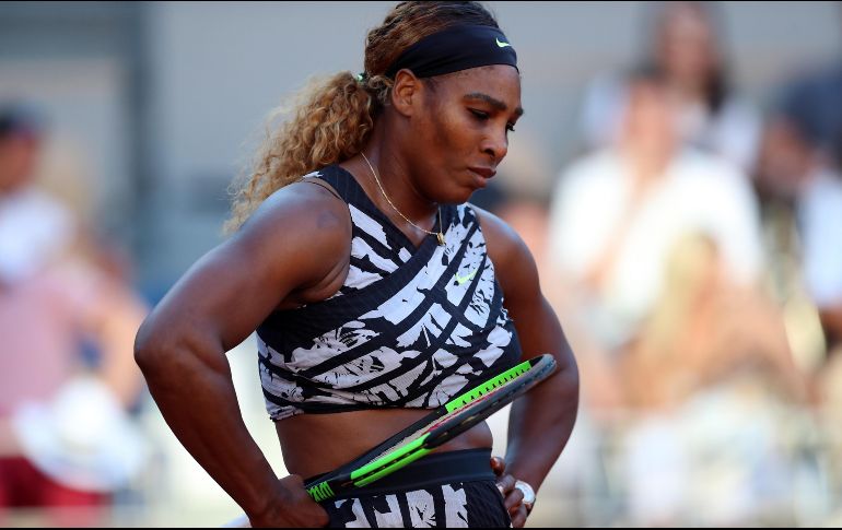 A sus 37 años, la jugadora más laureada aún en activo ve como se le escapa el título 24 de Grand Slam desde que en marzo de 2018 regresó a las pistas tras un paréntesis por maternidad. EFE / S. Duki