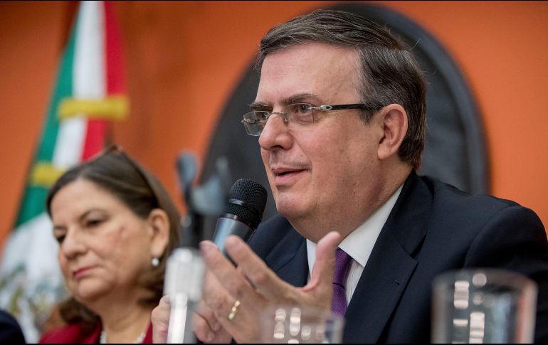 La embajadora mexicana en EU, Martha Bárcena, y el secretario de Relaciones Exteriores, Marcelo Ebrard, dieron una conferencia de prensa para hablar sobre las amenazas de Trump. AP/A. Harnik