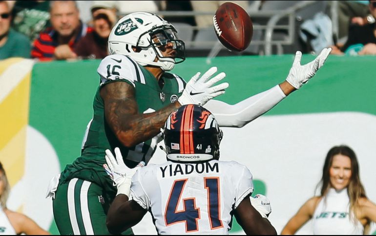 Acortar la pretemporada sería uno de los temas a discutir en las negociaciones de un nuevo contrato colectivo en la NFL. AP / S. Wenig