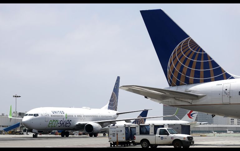 Aspecto del aeropuerto de Los Ángeles, donde se registró el apagón el miércoles debido a una sobrecarga. AFP/ARCHIVO