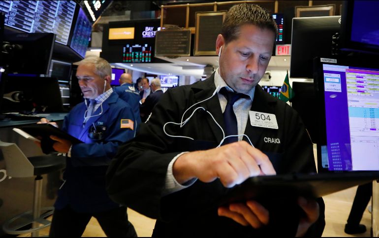 El promedio industrial Dow Jones avanzó 263 unidades, 1%, a 25 mil 983 puntos. AP/R. Drew